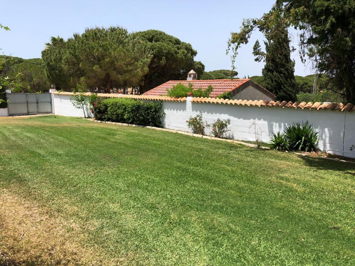 Chalet Con Piscina, Amplio Jardin Y Aire Acondicionado Chiclana de la Frontera Eksteriør bilde